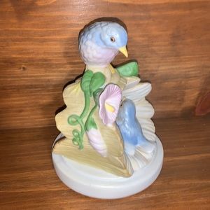 1984 TELEFLORA Bird Figurine Blur Birds with Flowers
